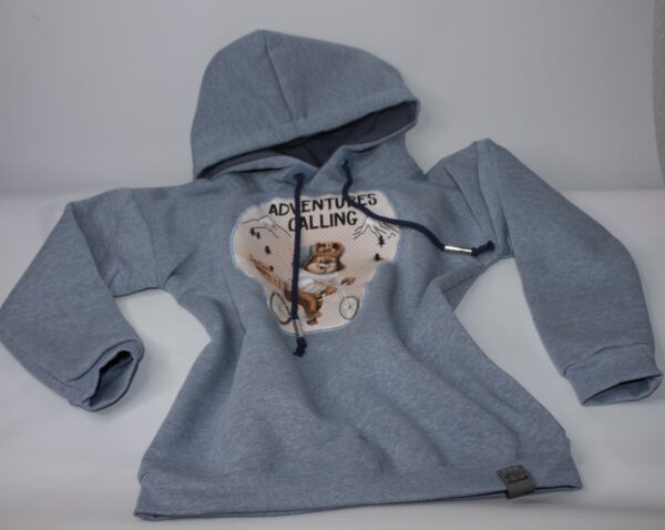 Sweatshirt - Hoodie - Gr. 122 - Hellblau - Applikation - Adventures